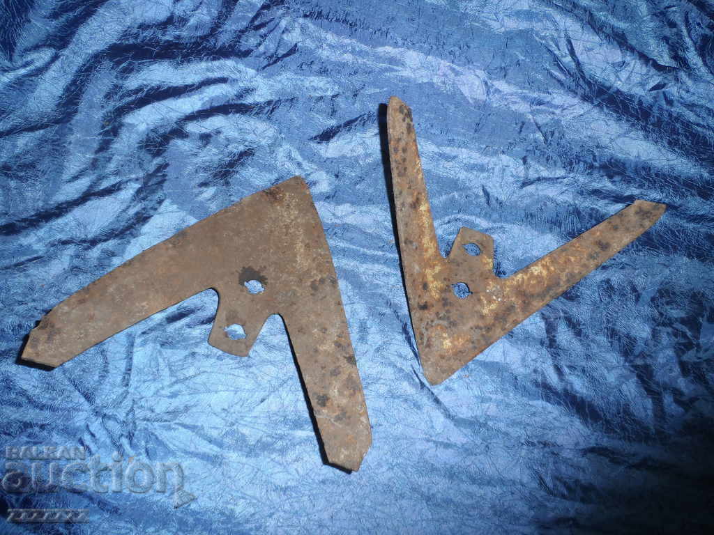 2 бр. ралници с цена € 6.00 | 11.74 лв.