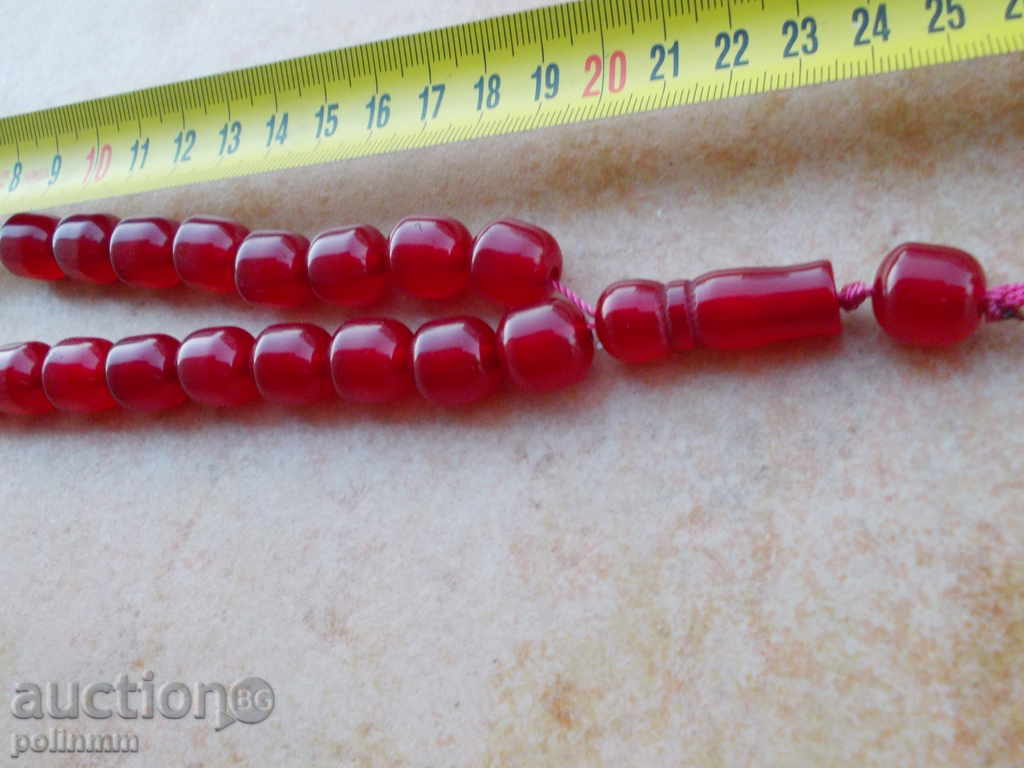 Red rosary with price 10.00 BGN | € 5.11