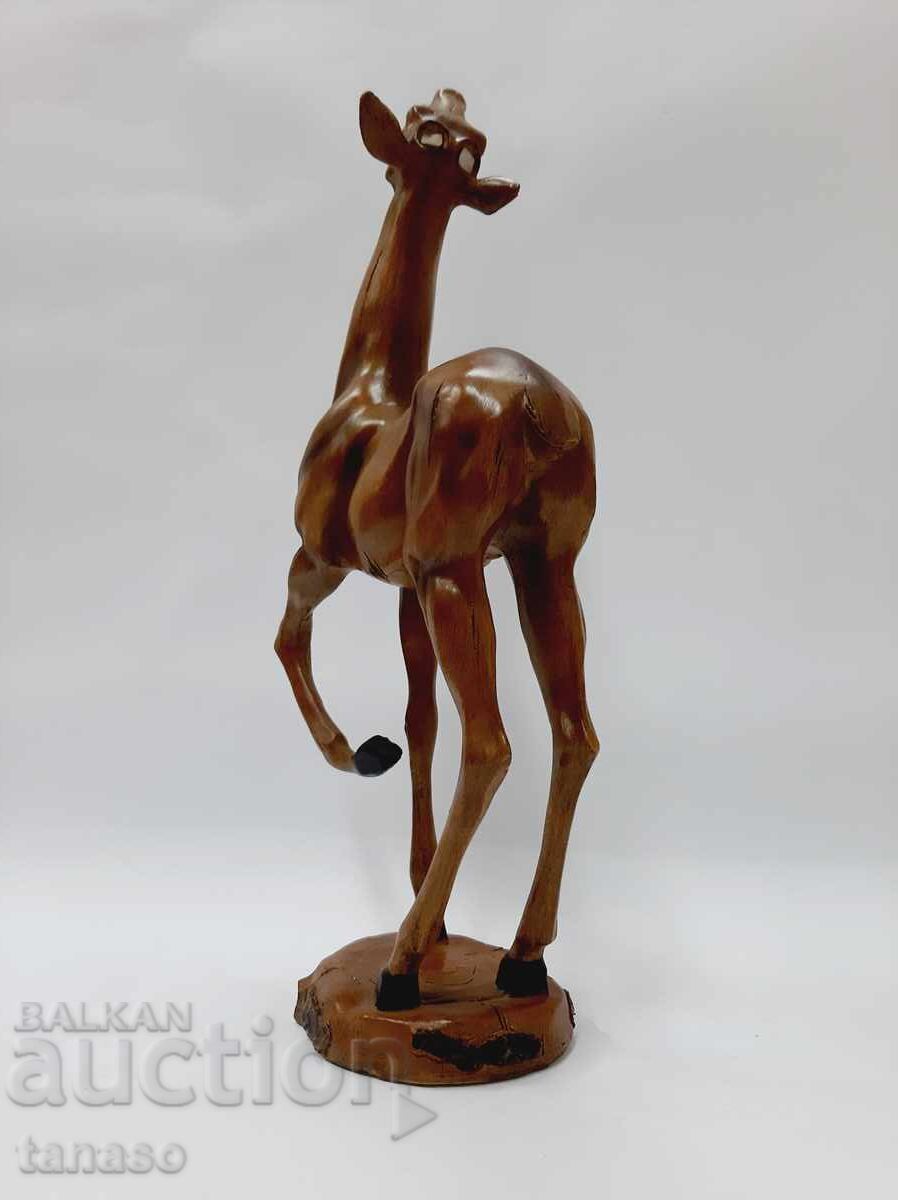 Livrarea Figurină din polirășină în formă de cerb, decor artistic, 40 cm, maro