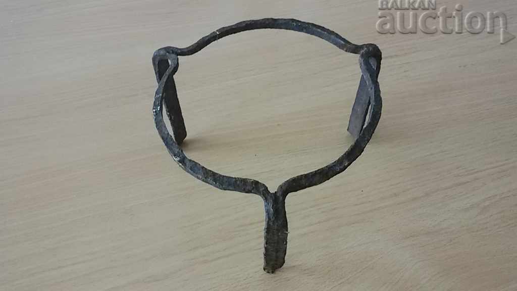 Auction antique wrought iron primitive Auction antique wrought iron primitive