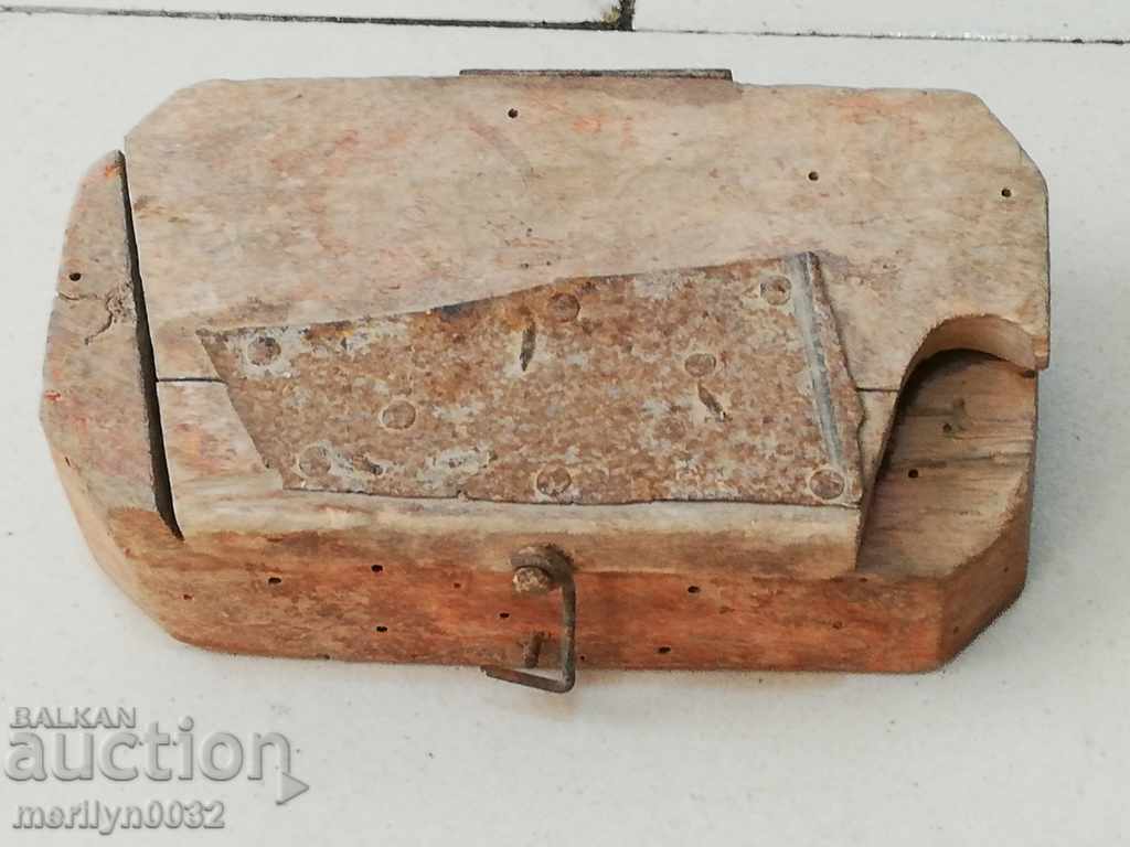 Old ink cartridge mid 19th century primitive with price 67.00 BGN | € 34.26 Old ink cartridge mid 19th century primitive with price 67.00 BGN | € 34.26