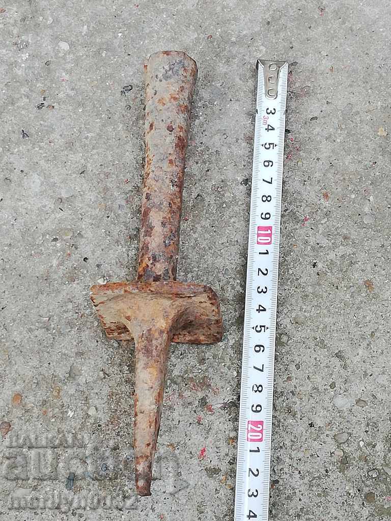 Delivery of A primitive anvil for hair peeling Delivery of A primitive anvil for hair peeling