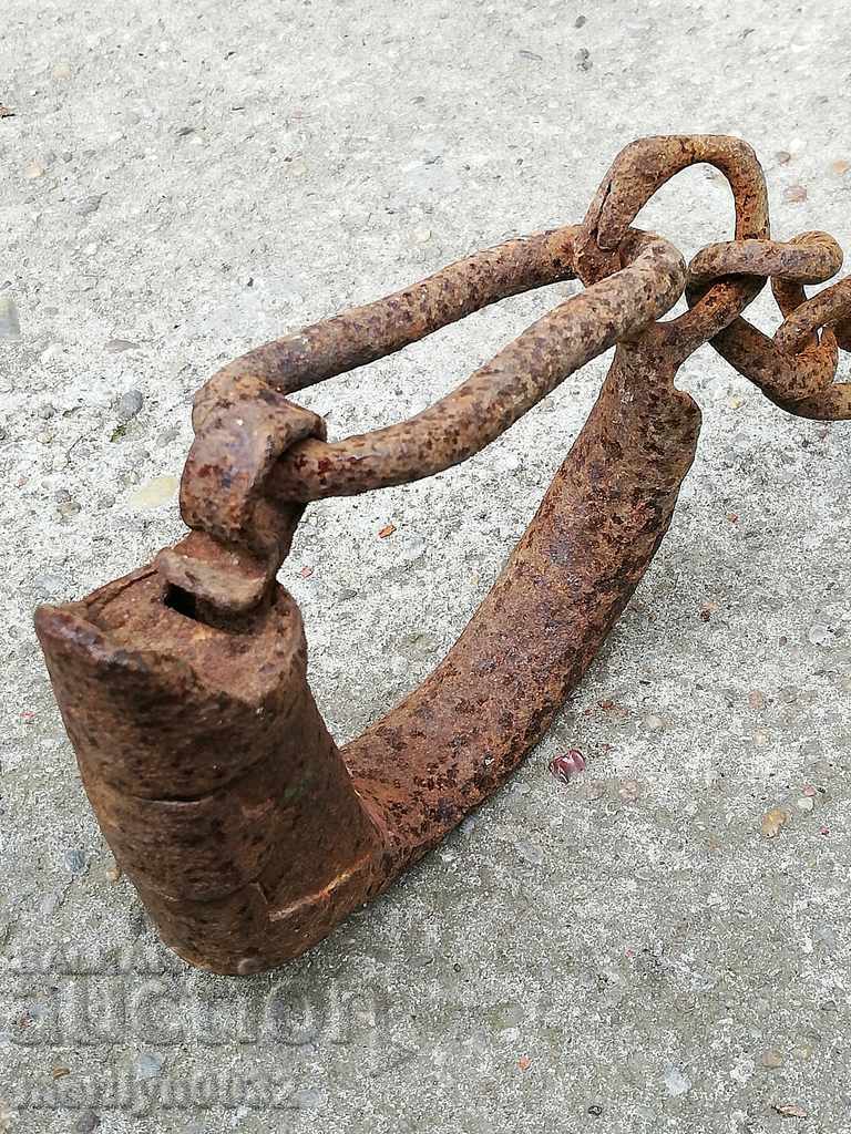 Delivery of Old hand forged beads, chains, pranks, chains Delivery of Old hand forged beads, chains, pranks, chains