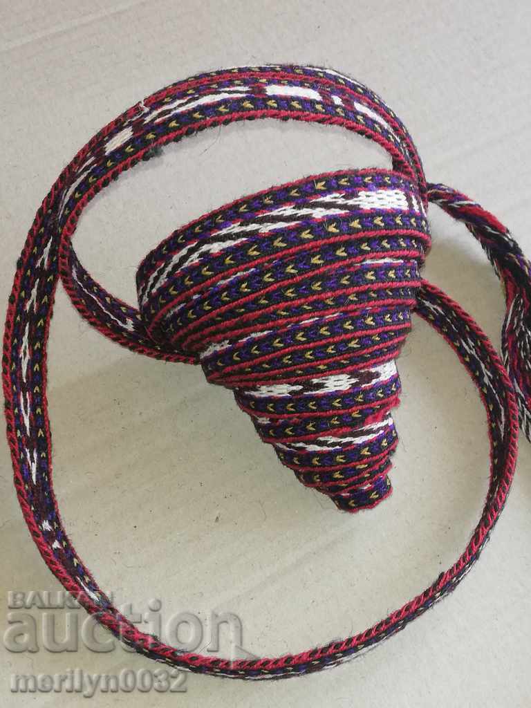 Delivery of Old hand-woven belt, early 20th century costume Delivery of Old hand-woven belt, early 20th century costume