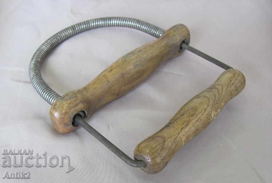 Delivery of The 20 Sports Accessories Jump Rope and Silometer Delivery of The 20 Sports Accessories Jump Rope and Silometer