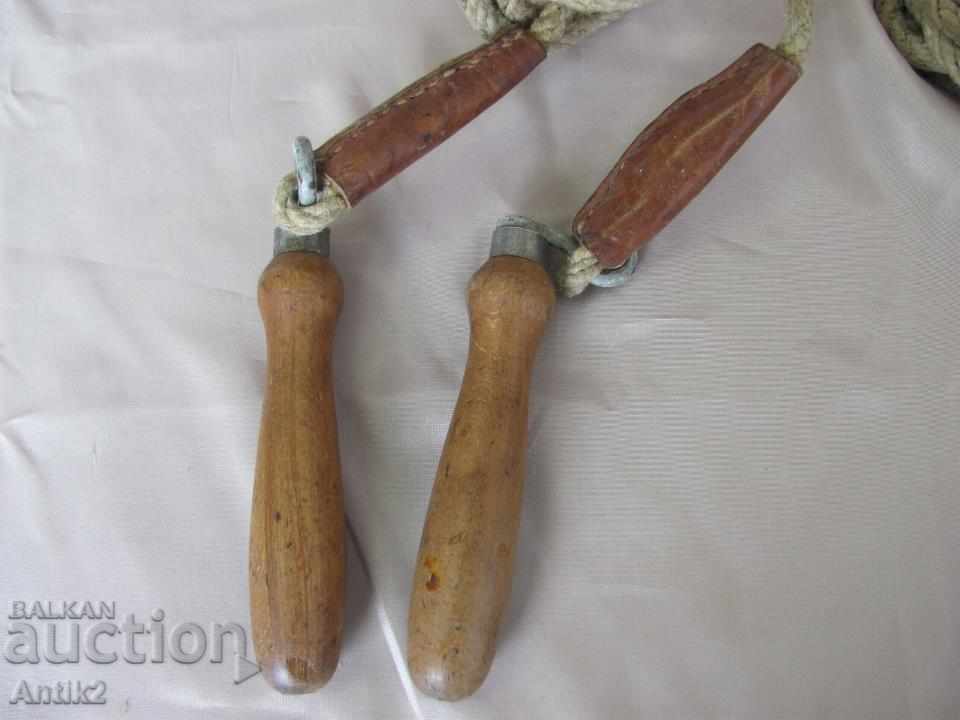 The 20 Sports Accessories Jump Rope and Silometer - 5 The 20 Sports Accessories Jump Rope and Silometer - 5