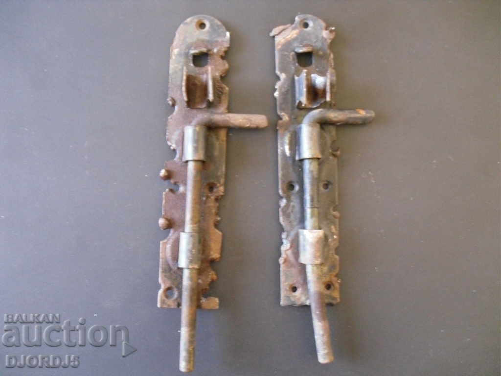 Old locks, locks, 2 pieces with price 3.00 BGN | € 1.53 Old locks, locks, 2 pieces with price 3.00 BGN | € 1.53
