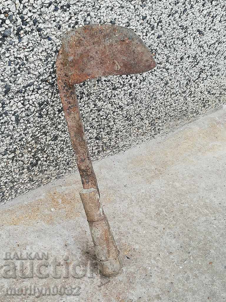 Nalbandian instrument, knitter, satin, ax, hair santrach with price 45.00 BGN | € 23.01