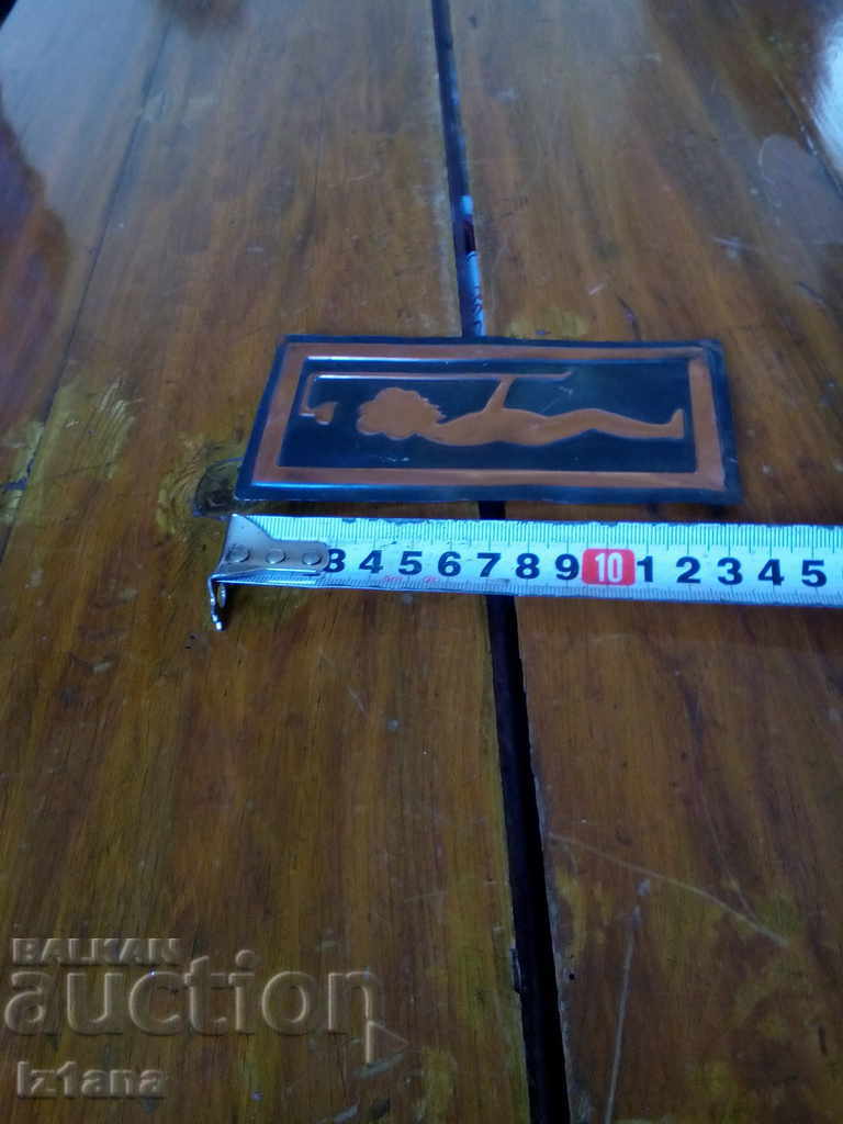 Auction An old plate Auction An old plate