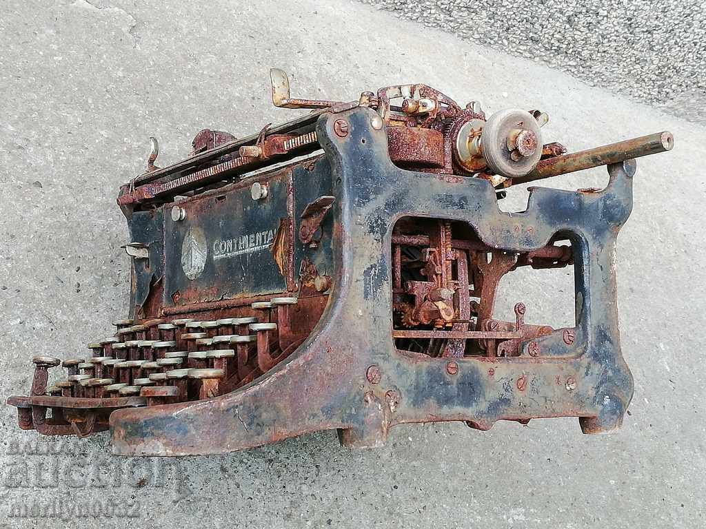 Delivery of Old Typewriter Continental Continental