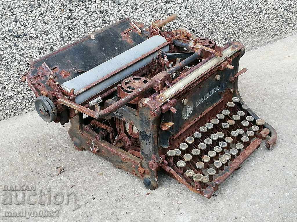 Old Typewriter Continental Continental - 7