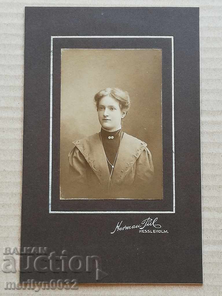 Picture of a Bulgarian cartoon shot in Sweden in the 20th century with price 15.00 BGN | € 7.67 Picture of a Bulgarian cartoon shot in Sweden in the 20th century with price 15.00 BGN | € 7.67