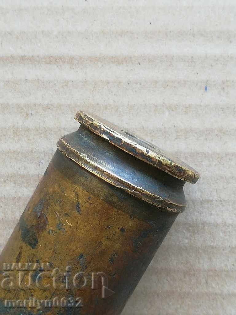 A major machine gun, an ammunition, a cartridge - 5