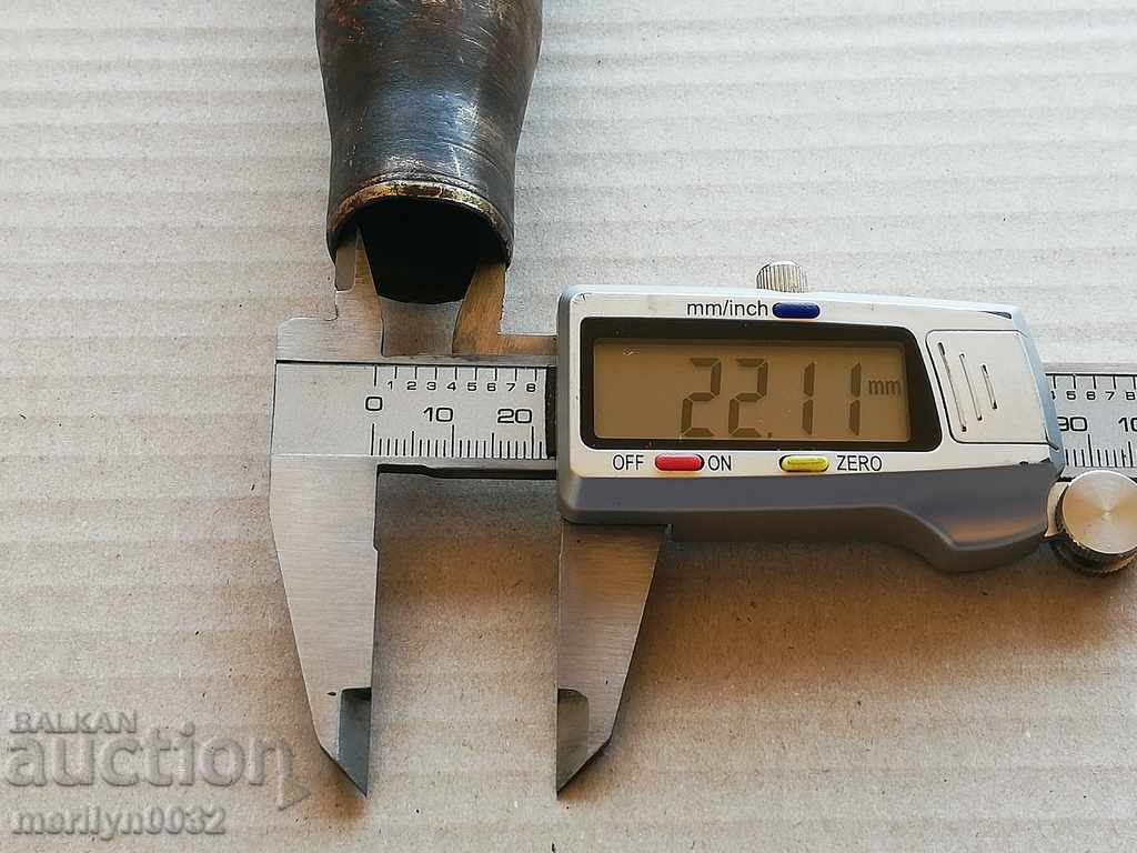 A major machine gun, an ammunition, a cartridge - 7