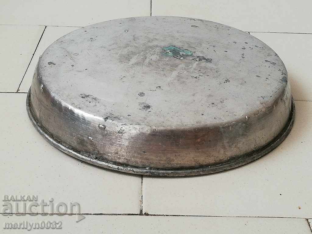 Auction  Banitsa tray, baker, tray, blue, copper pot