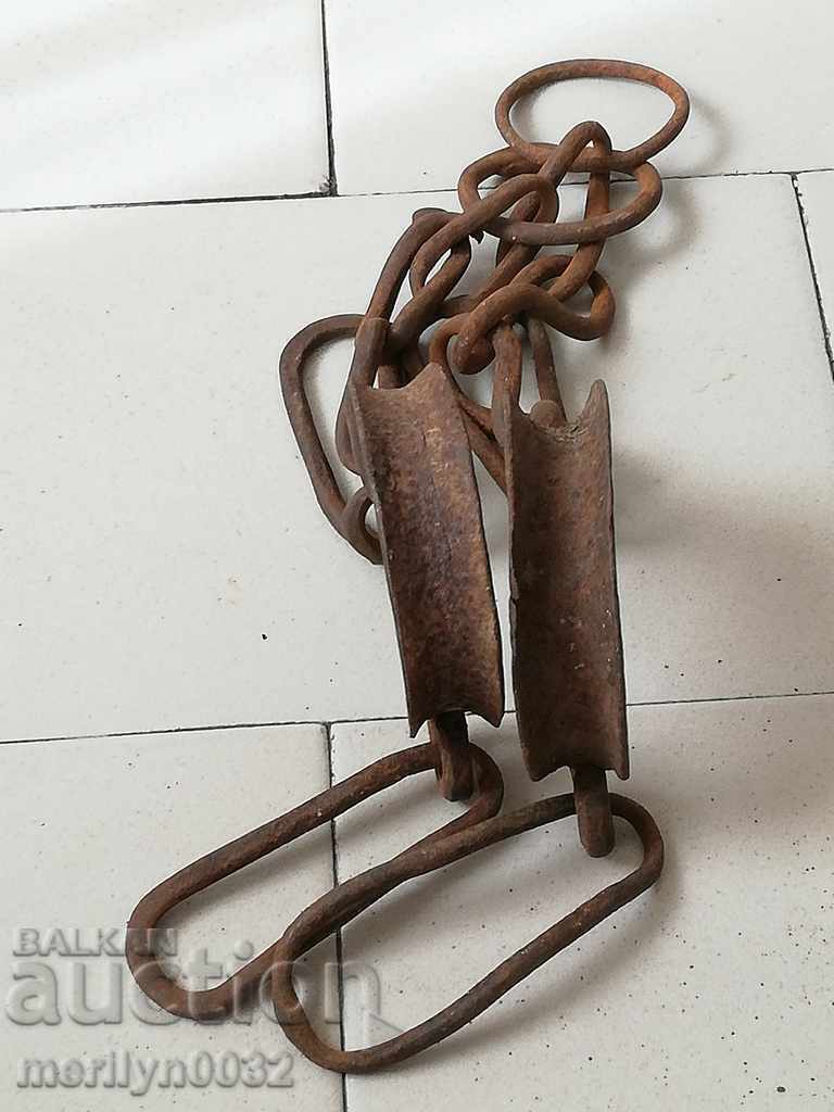 Delivery of Old hand-forged buckles, chains, shackles, shackles