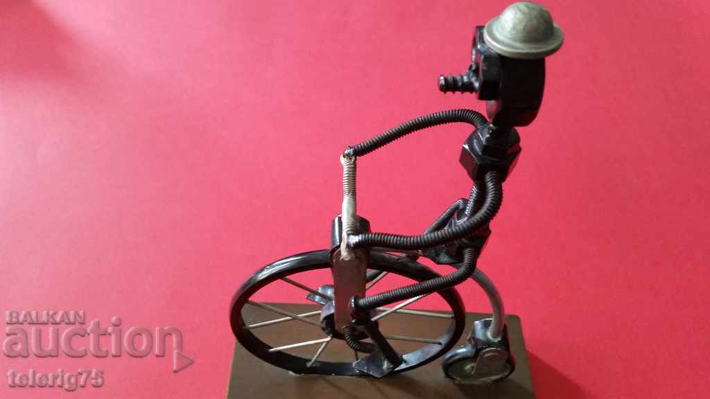 English Collecting Wheel with Metal Wheel with price 60.00 BGN | € 30.68 English Collecting Wheel with Metal Wheel with price 60.00 BGN | € 30.68