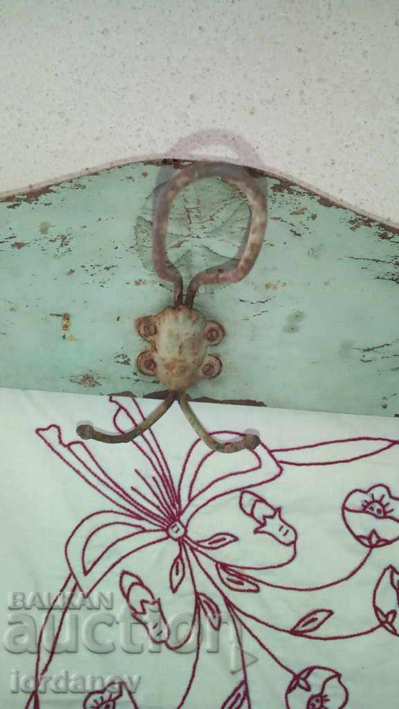 Delivery of An old wooden hanger. Delivery of An old wooden hanger.