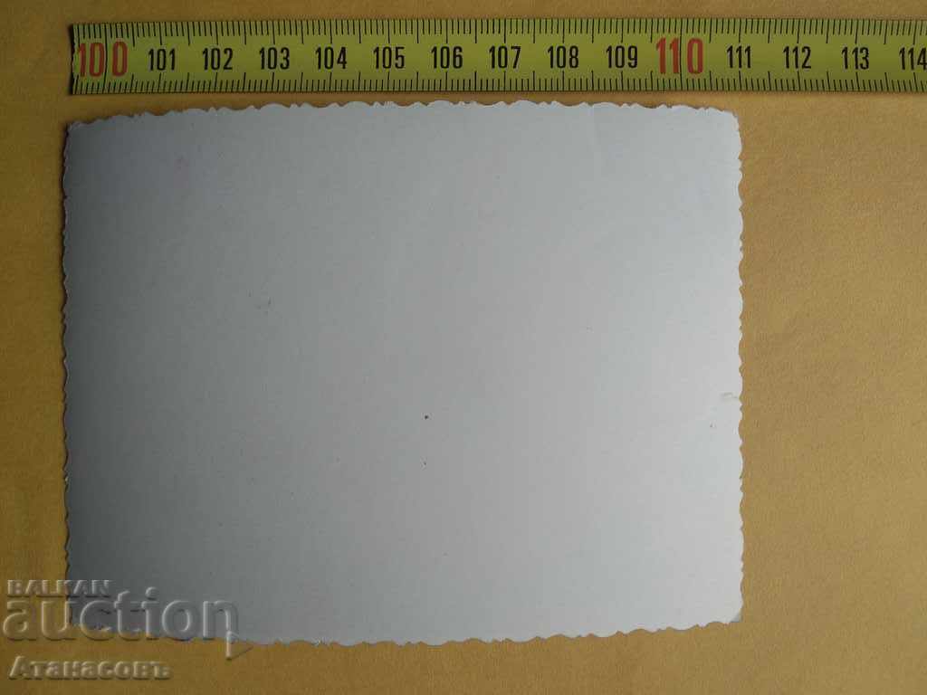 Old Picture Status Hunters Guns with price 10.00 BGN | € 5.11 Old Picture Status Hunters Guns with price 10.00 BGN | € 5.11