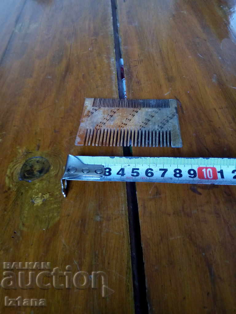 Livrarea pieptene vechi, pieptene