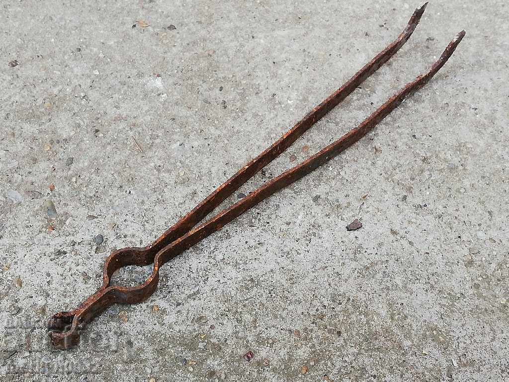 Old dilaf, mash, wrought iron for a furnace with price 24.00 BGN | € 12.27 Old dilaf, mash, wrought iron for a furnace with price 24.00 BGN | € 12.27