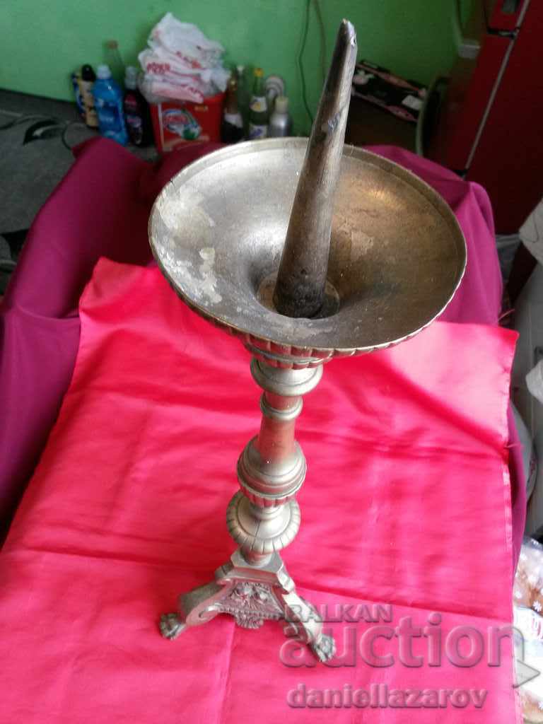 Παλιά μεγάλη εκκλησία BRONZE Κηροπήγιο με τιμή 120.00 BGN | € 61.36 Παλιά μεγάλη εκκλησία BRONZE Κηροπήγιο με τιμή 120.00 BGN | € 61.36