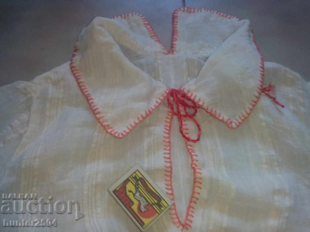 Blouse border, fine silk, trimmed with cotton edging. with price 39.95 BGN | € 20.43 Blouse border, fine silk, trimmed with cotton edging. with price 39.95 BGN | € 20.43