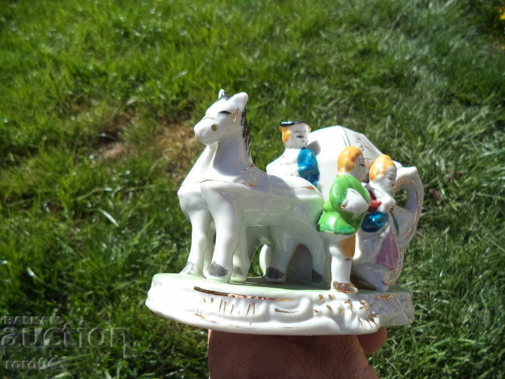 PORCELANEOUS - COMPOSITION - BEAUTY - FOREIGN with price 85.50 BGN | € 43.72 PORCELANEOUS - COMPOSITION - BEAUTY - FOREIGN with price 85.50 BGN | € 43.72