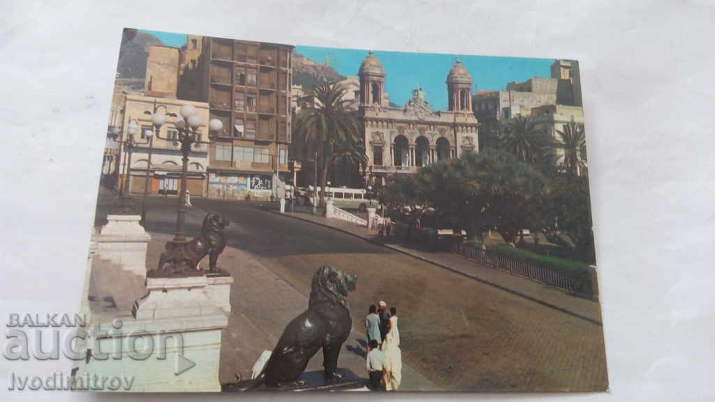 Carte poștală Oran l'Opera și Lions de l'hotel