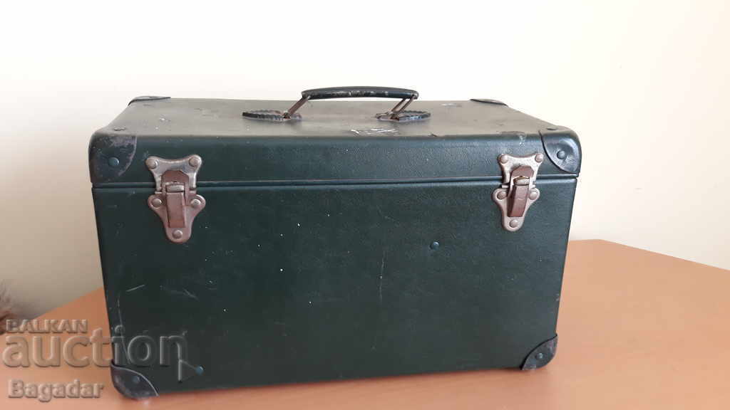 Old projector case - 5 Old projector case - 5