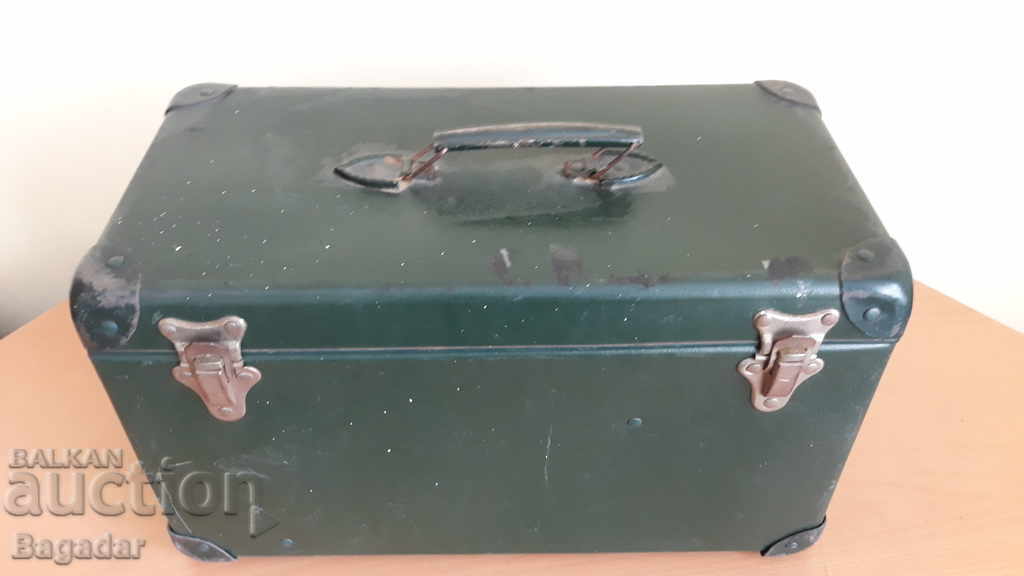 Old projector case - 6 Old projector case - 6