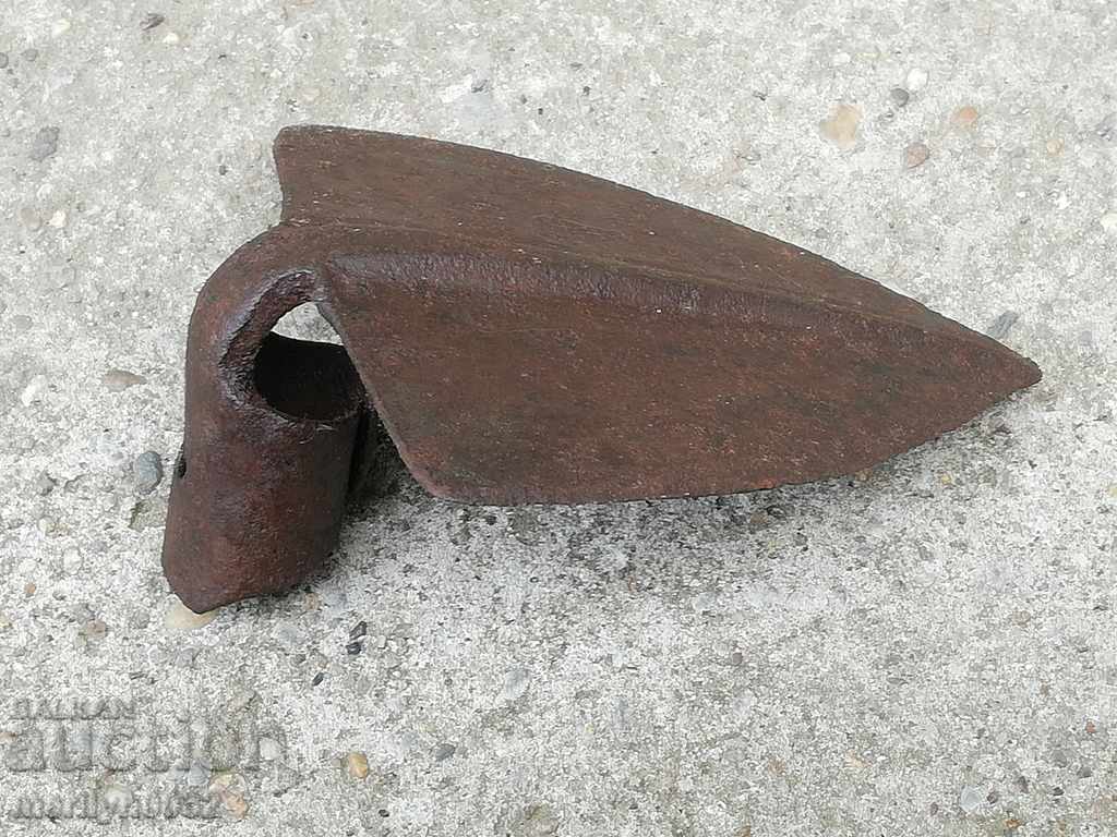 Παλιά σοκολάτα, εργαλείο σφυρήλατου σιδήρου με τιμή 45.00 BGN | € 23.01 Παλιά σοκολάτα, εργαλείο σφυρήλατου σιδήρου με τιμή 45.00 BGN | € 23.01