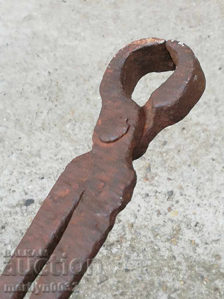 Auction Ancient primitive kerpene, pliers - 19th century Auction Ancient primitive kerpene, pliers - 19th century