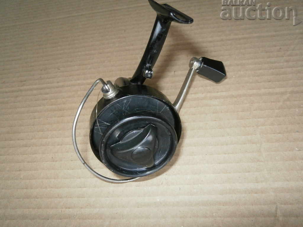 Old fishing reel Korean recipe of mycelium with price 31.00 BGN | € 15.85 Old fishing reel Korean recipe of mycelium with price 31.00 BGN | € 15.85