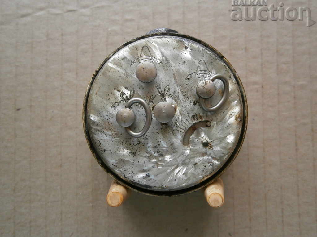 desktop mini alarm clock Glory of the USSR with price 15.00 BGN | € 7.67 desktop mini alarm clock Glory of the USSR with price 15.00 BGN | € 7.67