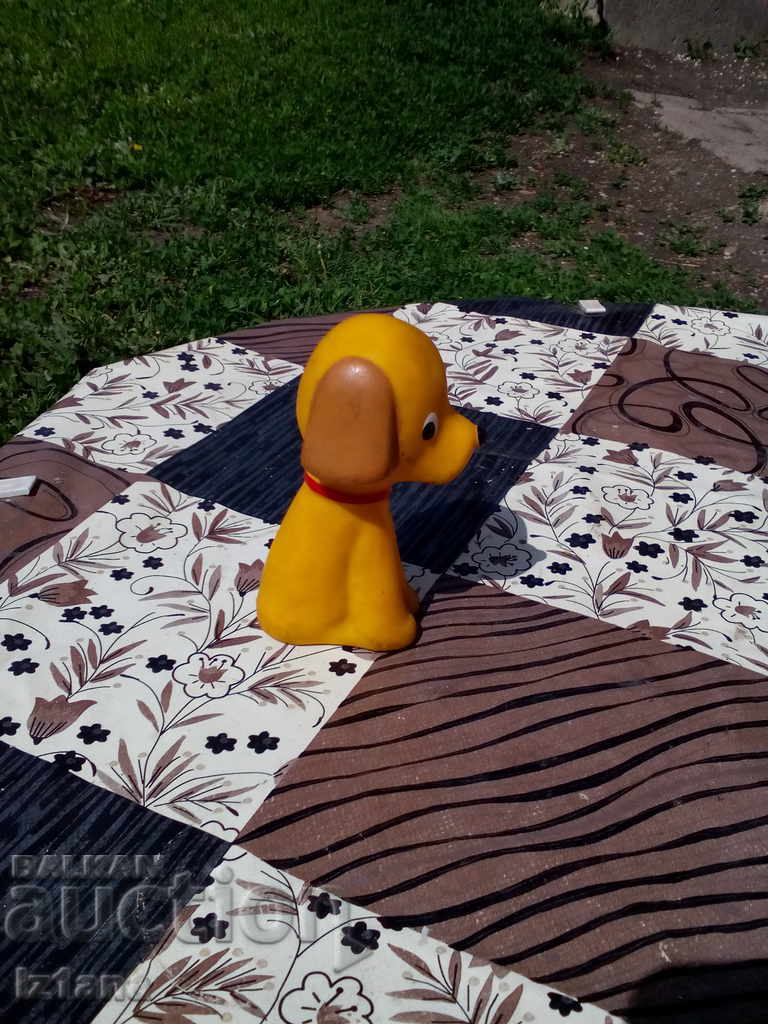 Delivery of Old toy, dog Delivery of Old toy, dog