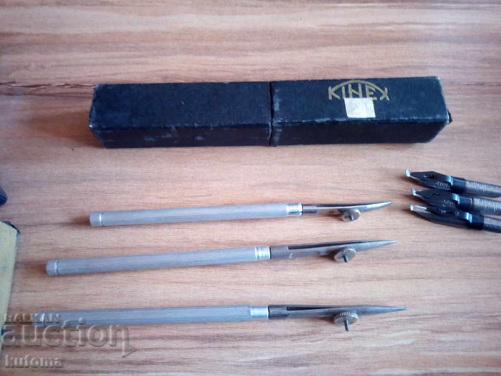 Аукцион Стар дървен печат и писци Аукцион Стар дървен печат и писци