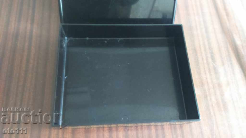 Delivery of STARA BAKELITOVA KUTIA - MOSCOW - 80 Delivery of STARA BAKELITOVA KUTIA - MOSCOW - 80