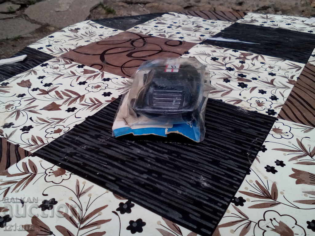 Delivery of An old cart, a toy Delivery of An old cart, a toy