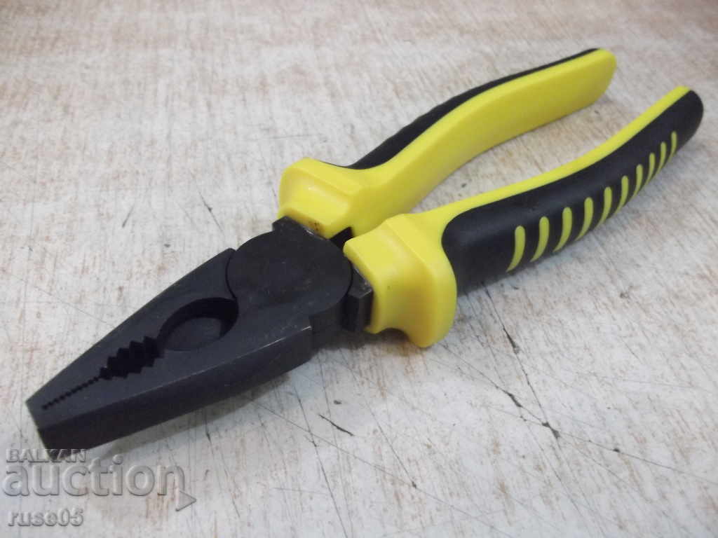 TOPEX pliers with price 5.00 BGN | € 2.56 TOPEX pliers with price 5.00 BGN | € 2.56