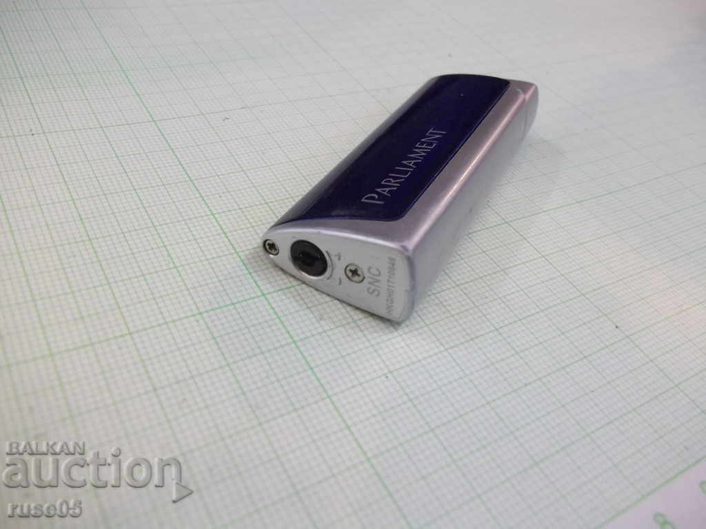Auction Gas lighter "PARLIAMENT" with jet flame working Auction Gas lighter "PARLIAMENT" with jet flame working