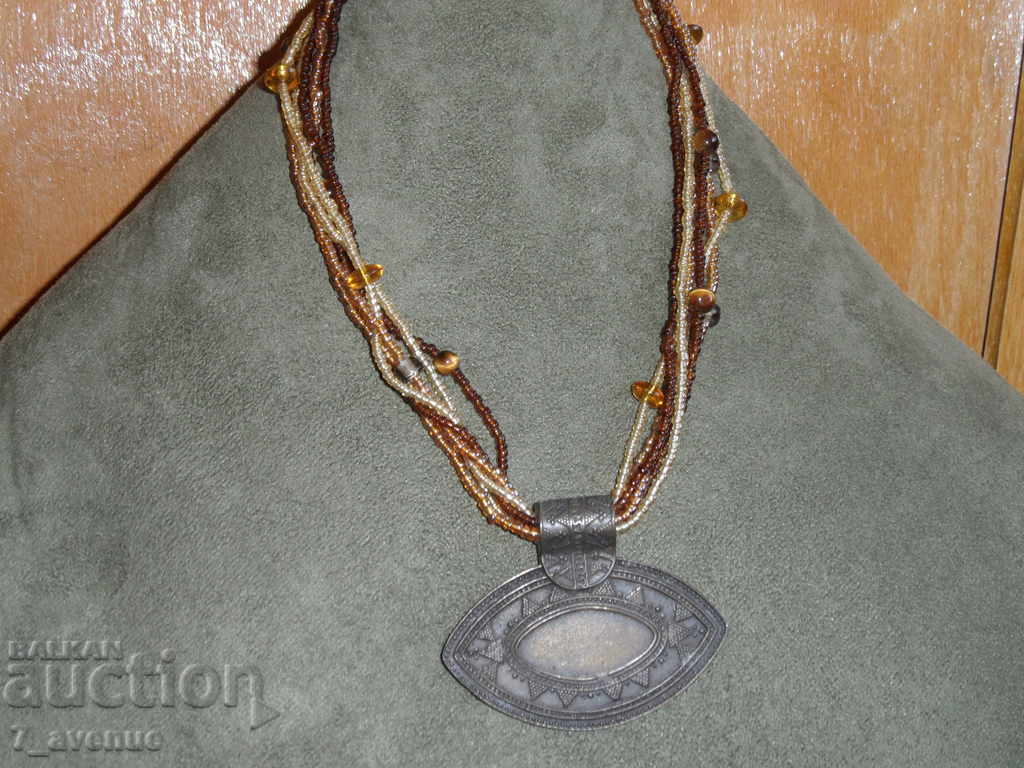 NECKLACE with 6 rows of beads 40cm, height 6/3cm NECKLACE with 6 rows of beads 40cm, height 6/3cm