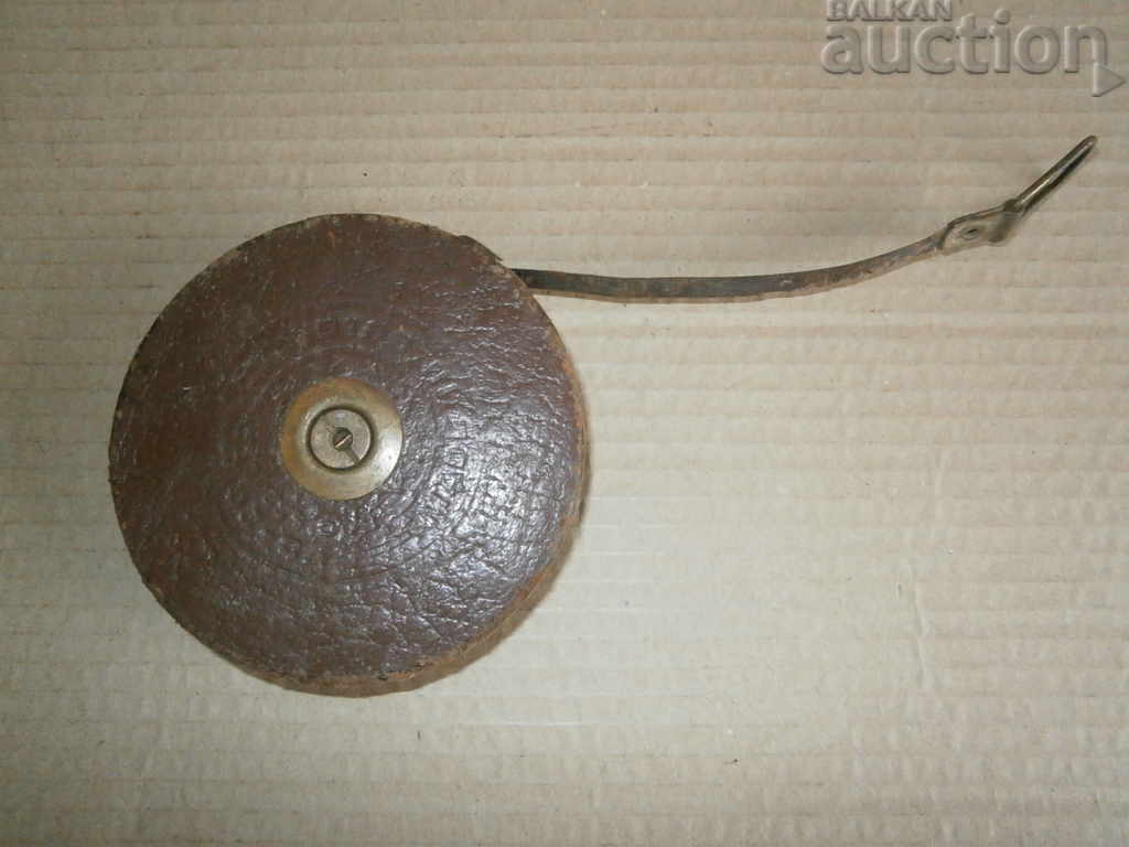 antique metal footwear with price 21.00 BGN | € 10.74 antique metal footwear with price 21.00 BGN | € 10.74