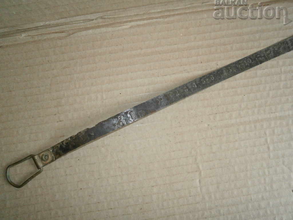 Auction antique metal footwear Auction antique metal footwear