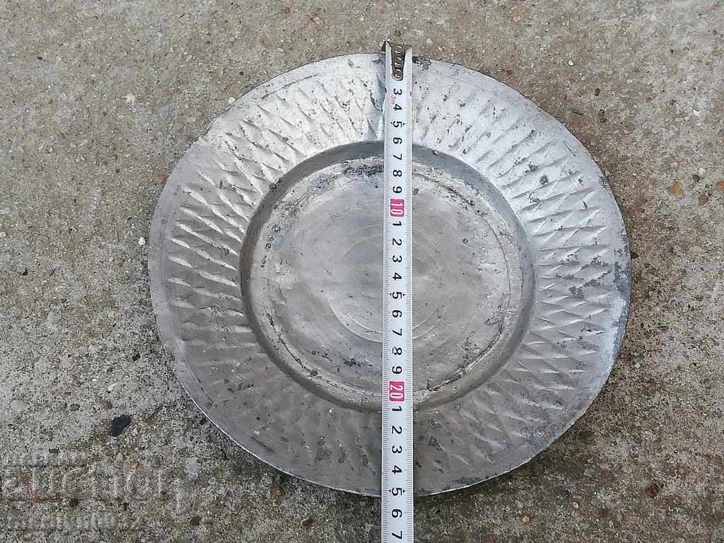 Delivery of Ancient tin tin, saucer, bowl, tass, copper pot, baker Delivery of Ancient tin tin, saucer, bowl, tass, copper pot, baker