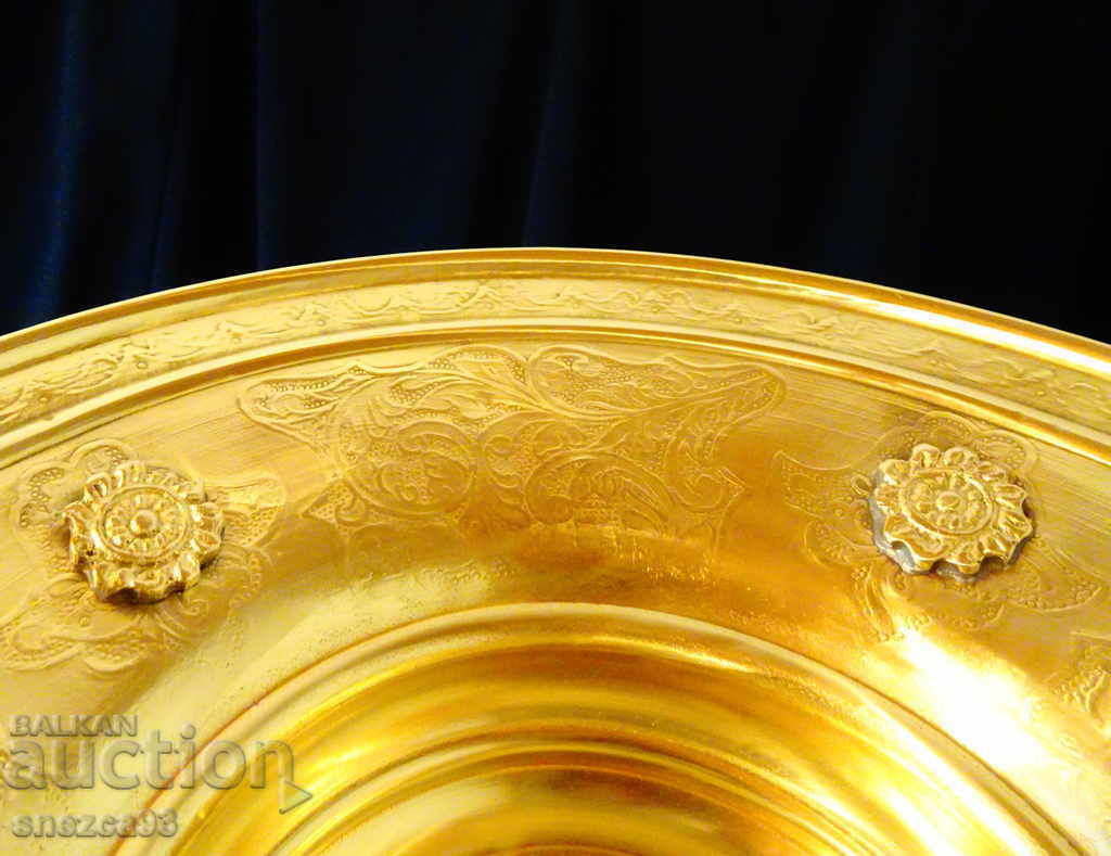 Аукцион Старинен бронзов мангал,маркировка Орел с корона.