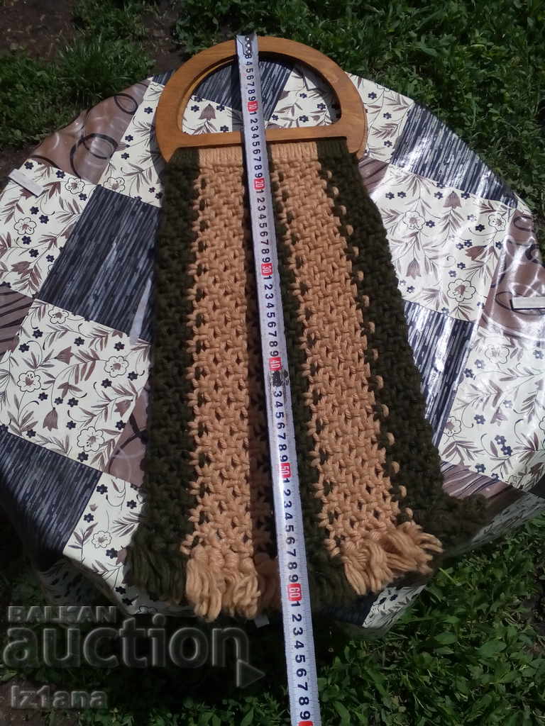 Delivery of Old shopping bag