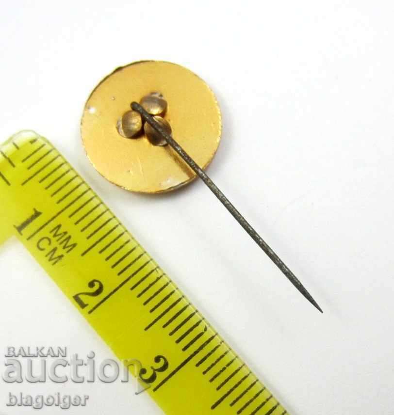 OLD FOOTBALL BADGE-AEK ATHENS with price 7.00 BGN | € 3.58 OLD FOOTBALL BADGE-AEK ATHENS with price 7.00 BGN | € 3.58