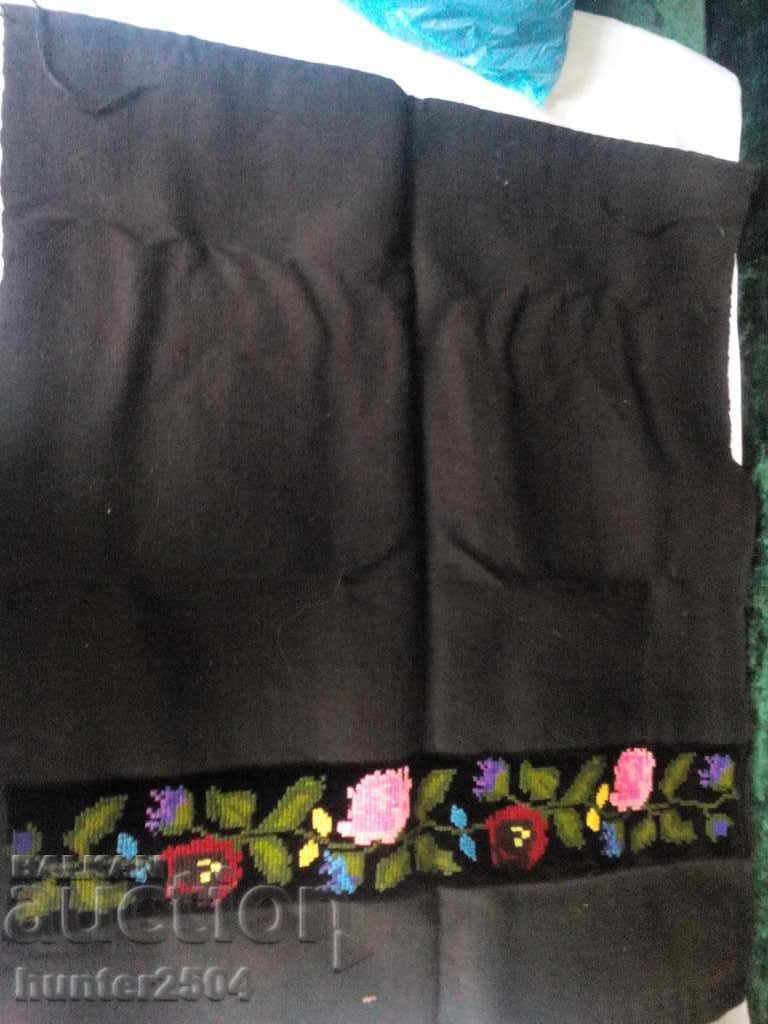 Șorț negru cu cusătură de tapiserie manuală 75x60 cm.lana