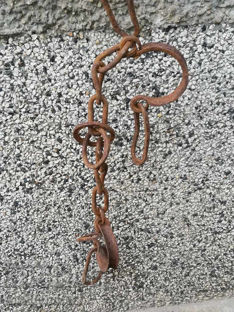 Pair of buckles, shackles, chain, wrought iron with price 43.00 BGN | € 21.99 Pair of buckles, shackles, chain, wrought iron with price 43.00 BGN | € 21.99
